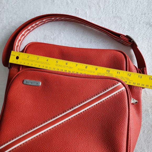 Vintage Samsonite Carry On Shoulder Bag Retro Luggage Red Faux Leather Messenger - Picture 11 of 14